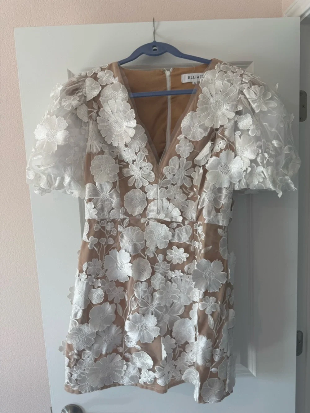 Elliatt Zayla 3D Floral Mini Dress in White - Picture 2 of 4